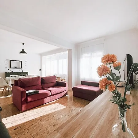 El Segon Pis Apartment