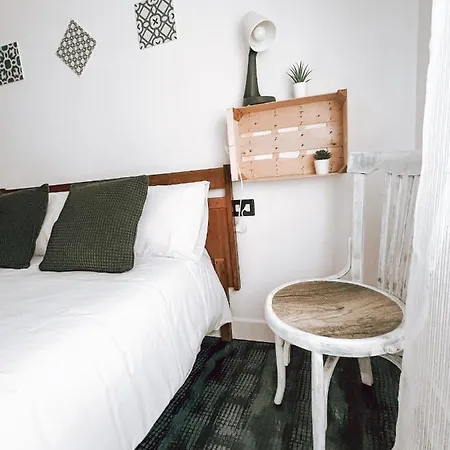 El Segon Pis Apartment *